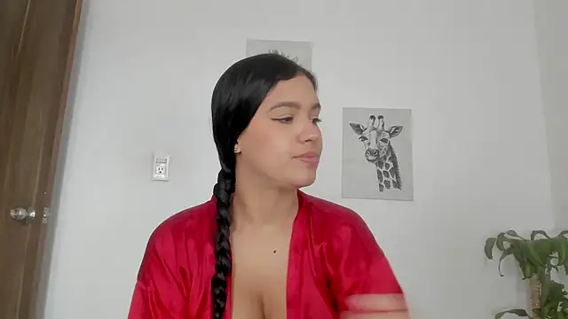 Hanna Risso online show from September 27, 5:40 pm