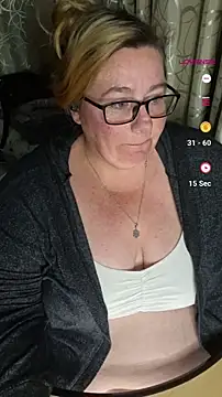 Iceprincess2bad4u online show from September 15, 6:08 pm