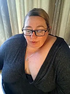 Iceprincess2bad4u online show from April 18, 6:28 am