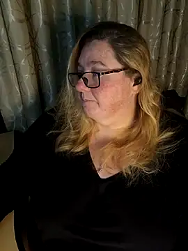 Iceprincess2bad4u online show from May 12, 6:16 pm