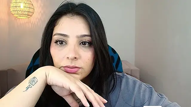 Snapshot of YummyAnna_ chatting on February 26, 8:19 pm YummyAnna online show from February 26, 8:19 pm