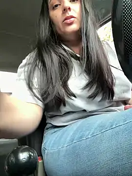 Snapshot of YummyAnna_ chatting on March 12, 8:37 pm YummyAnna online show from March 12, 8:37 pm