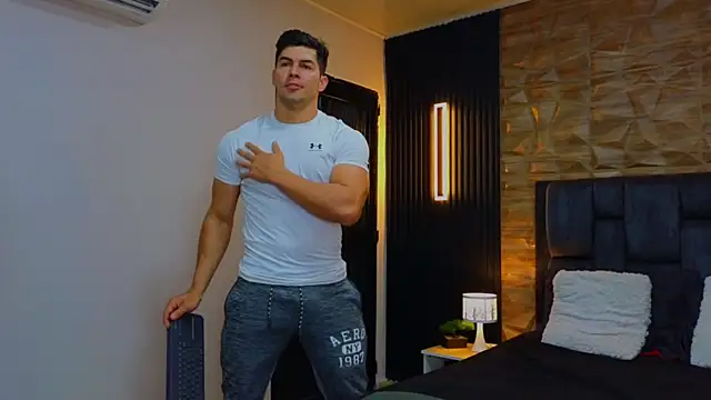 FelipeAndMarcello3 online show from February 12, 11:09 pm