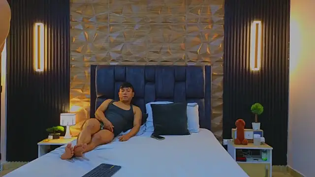 FelipeAndMarcello3 online show from March 4, 2:32 pm