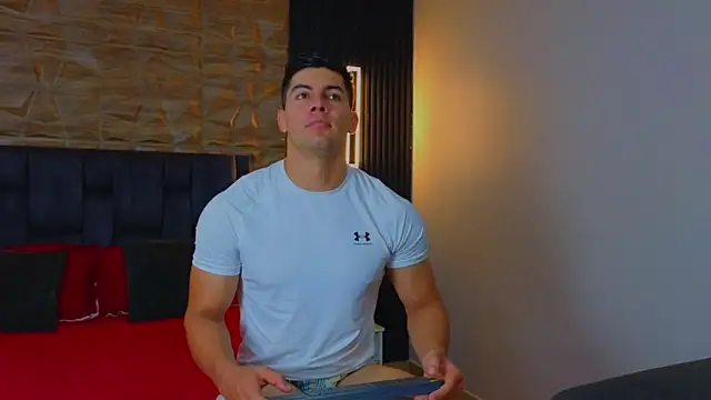 FelipeAndMarcello3 online show from March 14, 7:01 pm