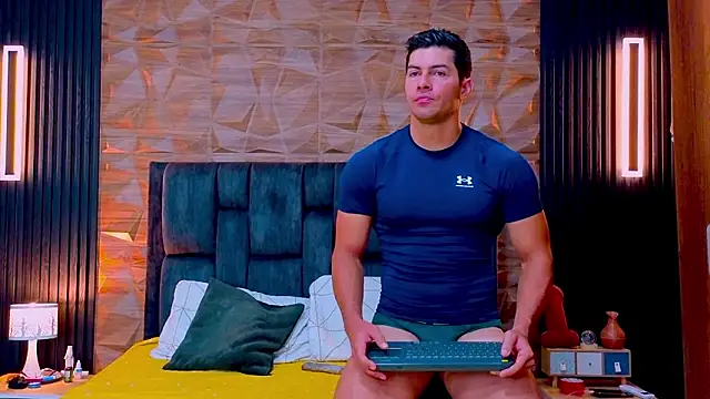 FelipeAndMarcello3 online show from March 23, 2:43 pm