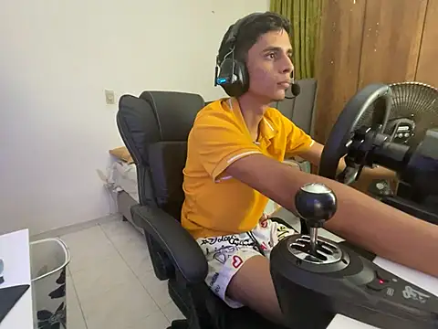 Max TheHorseDick online show from January 26, 2:24 am