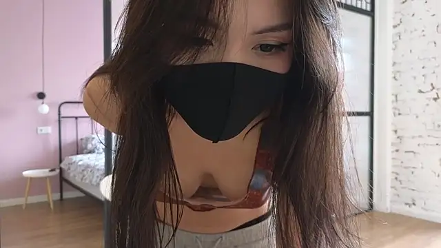 TammiLou online show from February 24, 4:27 am