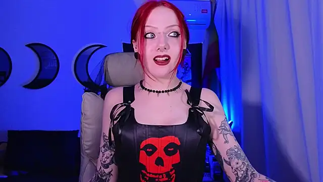 Ivon Diaz online show from February 17, 10:36 pm