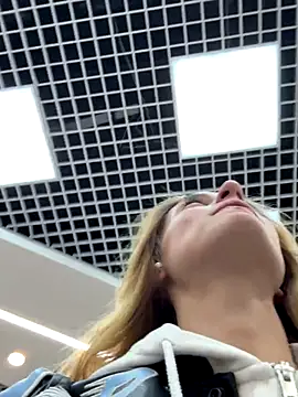 -AngelAri- online show from October 8, 6:05 pm