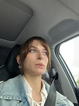 Snapshot of -AngelAri- chatting on July 5, 9:16 am -AngelAri- online show from July 5, 9:16 am
