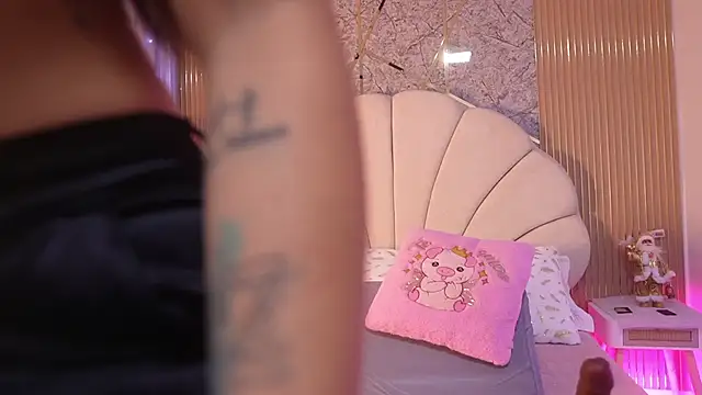 mssburbuja online show from December 18, 3:12 am