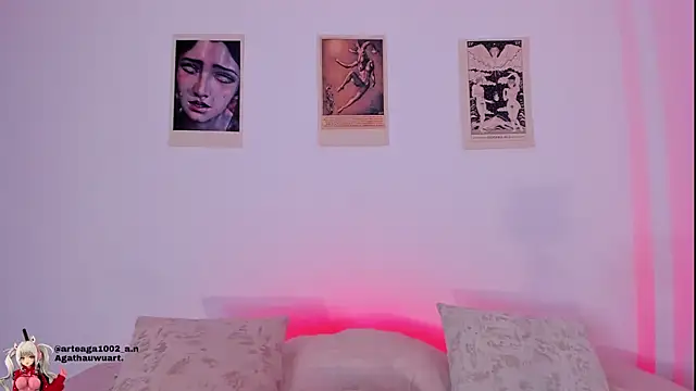 Moonlight1002 online show from November 12, 9:42 am