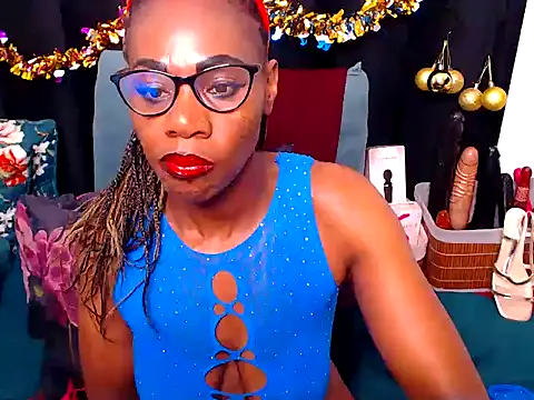 Snapshot of sexybootylicious chatting on December 22, 12:27 pm sexybootylicious online show from December 22, 12:27 pm