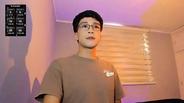 tom Howard online show from October 14, 6:20 pm