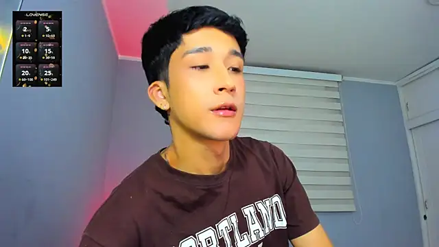 tom Howard online show from November 15, 2:31 am