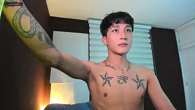 tom Howard online show from April 14, 1:11 am