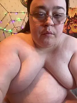 Snapshot of SexyxLexie chatting on May 22, 3:35 am SexyxLexie online show from May 22, 3:35 am