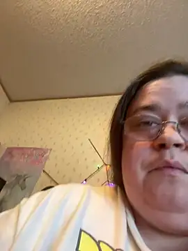 Snapshot of SexyxLexie chatting on June 1, 2:24 am SexyxLexie online show from June 1, 2:24 am