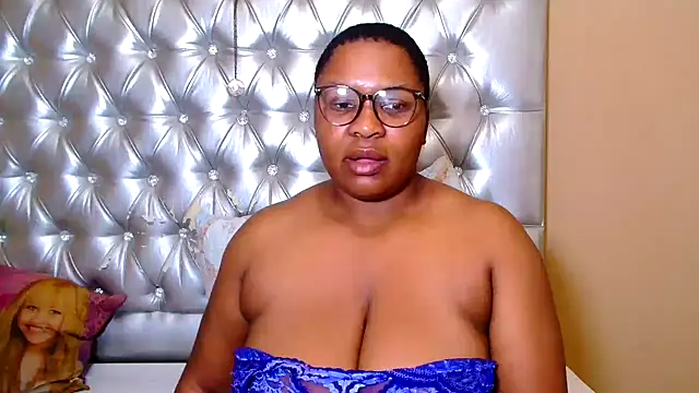 missboobsxx online show from February 13, 7:37 am