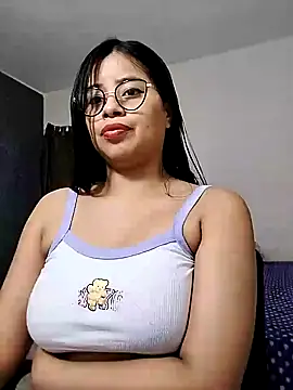 charlotte moineau online show from December 14, 8:18 pm