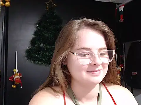Snapshot of HellenMiyer1111 chatting on December 30, 10:01 pm HellenMiyer1111 online show from December 30, 10:01 pm