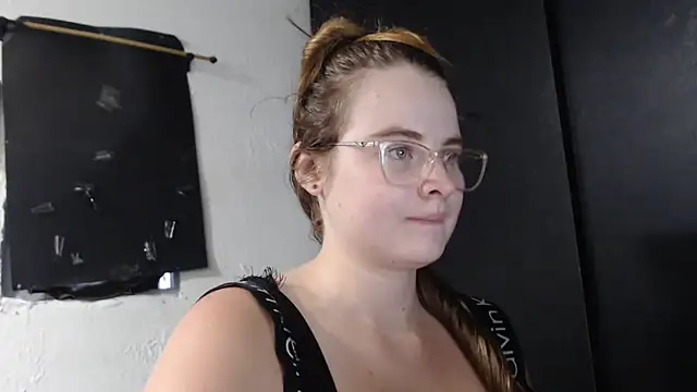 HellenMiyer1111 online show from January 14, 6:35 pm