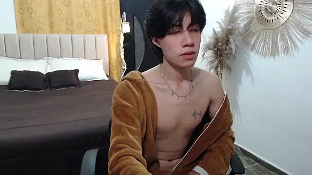 Elio-cam online show from November 6, 8:26 am