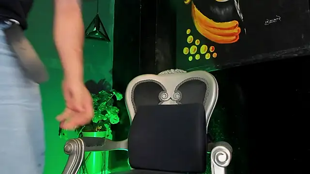 Petesevans online show from February 10, 11:31 pm