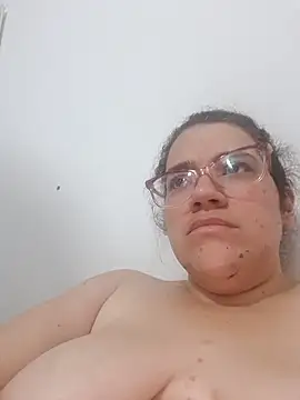 karlythothxh online show from November 1, 6:10 pm