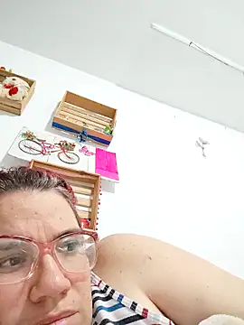 karlythothxh online show from March 19, 12:25 am