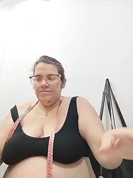karlythothxh online show from June 5, 10:59 pm