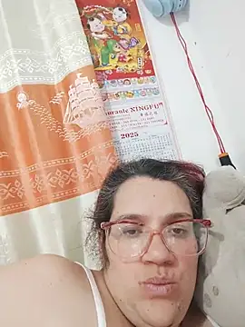 karlythothxh online show from July 16, 1:55 am