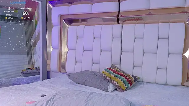 sexysistter online show from September 20, 12:39 pm