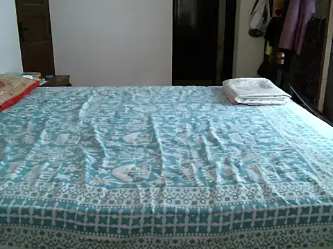 Snapshot of Slim_India chatting on July 14, 2:05 am Slim India online show from July 14, 2:05 am