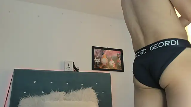 Max and Peter online show from March 7, 6:43 pm