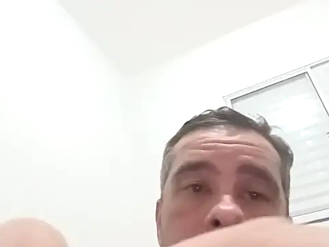 Snapshot of Rcosta_81 chatting on January 6, 12:47 am Rcosta 81 online show from January 6, 12:47 am