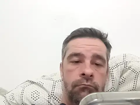 Snapshot of Rcosta_81 chatting on January 7, 1:41 am Rcosta 81 online show from January 7, 1:41 am