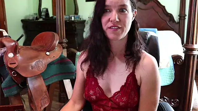 Snapshot of thornburyrose chatting on May 23, 6:01 pm thornburyrose online show from May 23, 6:01 pm