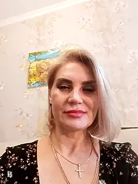 Snapshot of JennyOMay chatting on December 5, 3:37 am JennyOMay online show from December 5, 3:37 am