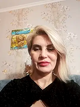 Snapshot of JennyOMay chatting on December 30, 7:04 am JennyOMay online show from December 30, 7:04 am