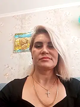Snapshot of JennyOMay chatting on January 24, 6:46 am JennyOMay online show from January 24, 6:46 am