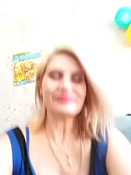 Snapshot of JennyOMay chatting on March 3, 3:30 am JennyOMay online show from March 3, 3:30 am