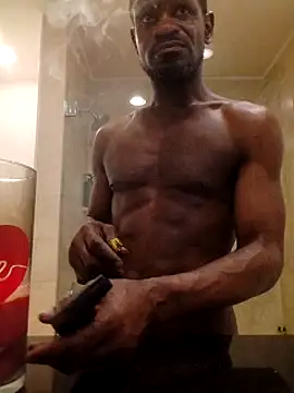 Maculine Stayr online show from February 15, 3:28 pm