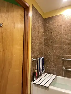 Maculine Stayr online show from February 20, 8:06 am