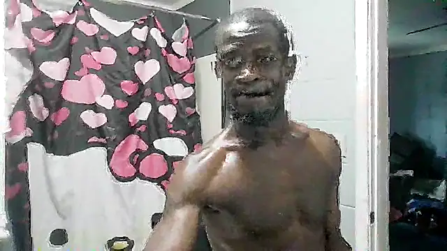 Snapshot of Maculine_Stayr chatting on June 13, 5:44 pm Maculine Stayr online show from June 13, 5:44 pm