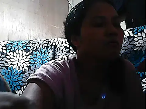 Snapshot of sweetestpinay chatting on May 24, 9:25 am sweetestpinay online show from May 24, 9:25 am