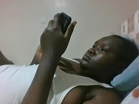 queen aria19 online show from December 15, 6:28 am