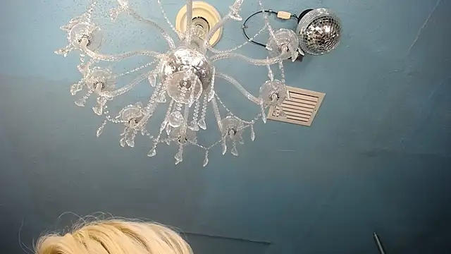 ADRIANNA FOX online show from October 19, 7:14 pm