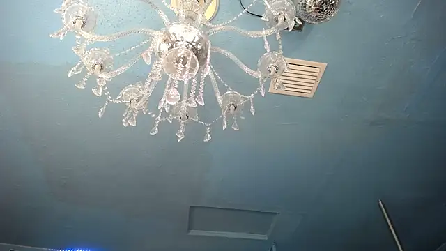 ADRIANNA FOX online show from December 13, 8:14 pm